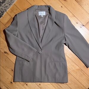 Elegant Gray Blazer for Women